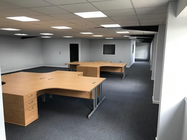 Desk assembly
